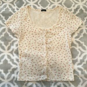 Brandy Melville floral short sleeve Zelly top